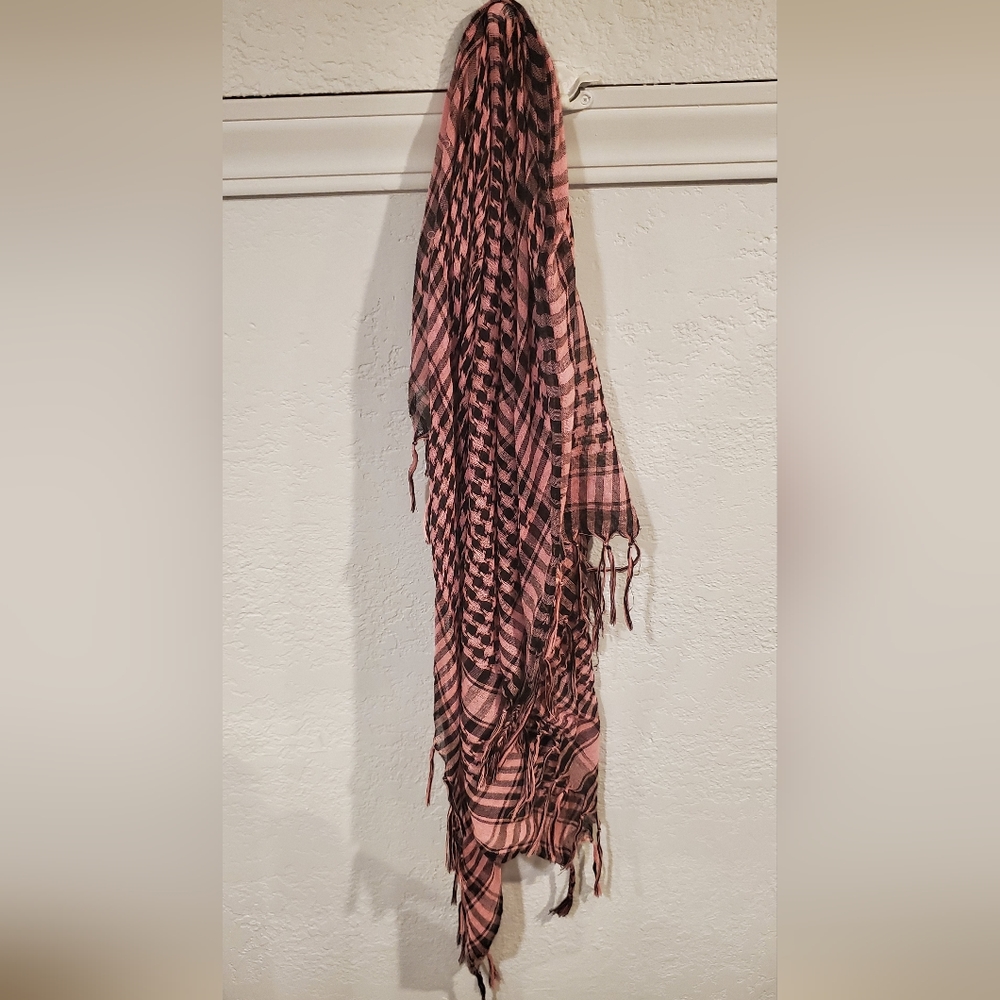 Cute pink and black scarf